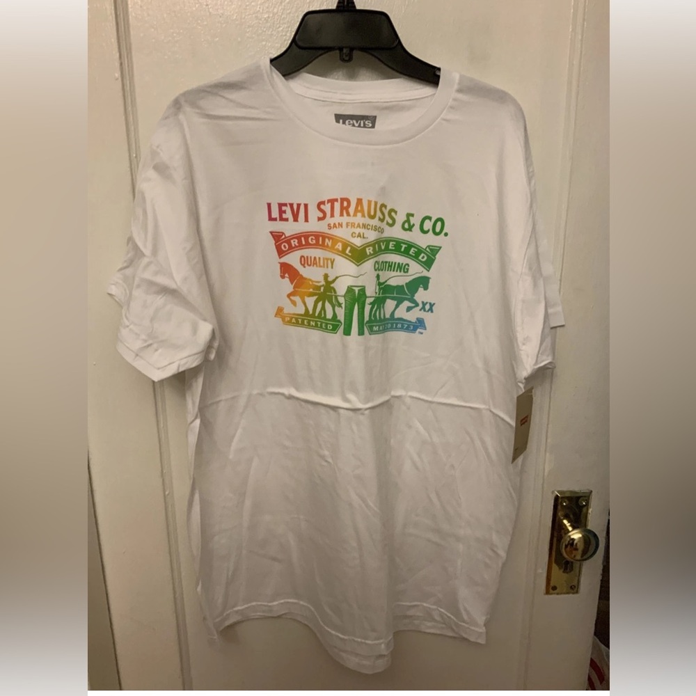 LEVI'S Tie Dye Logo 100% Cotton Size XL NEW.